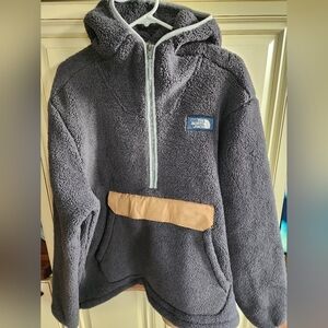Men's North Face Gray Sherpa Fleece 1/4 Zip Pullover With Hood, Size XL